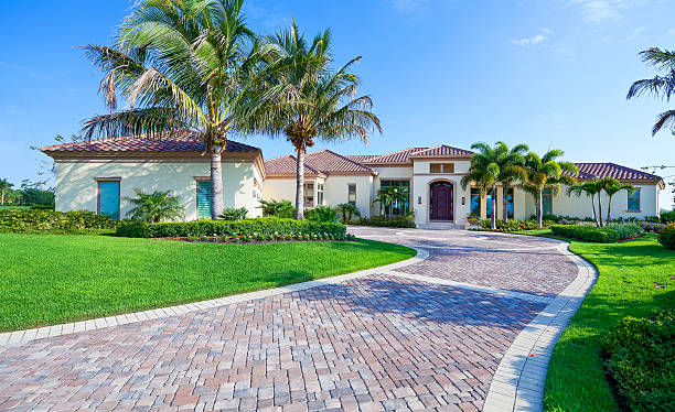 Best Driveway Paving Contractor  in Masury, OH